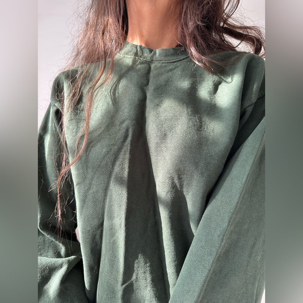 Los Ángeles apparel dark army green crew neck sweatshirt 
Size small - Picture 6 of 9